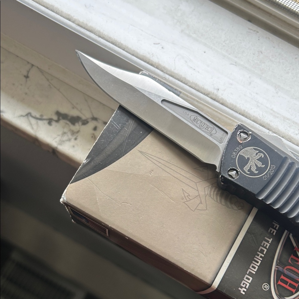 Microtech Combat Troodon - Picture 5 of 17